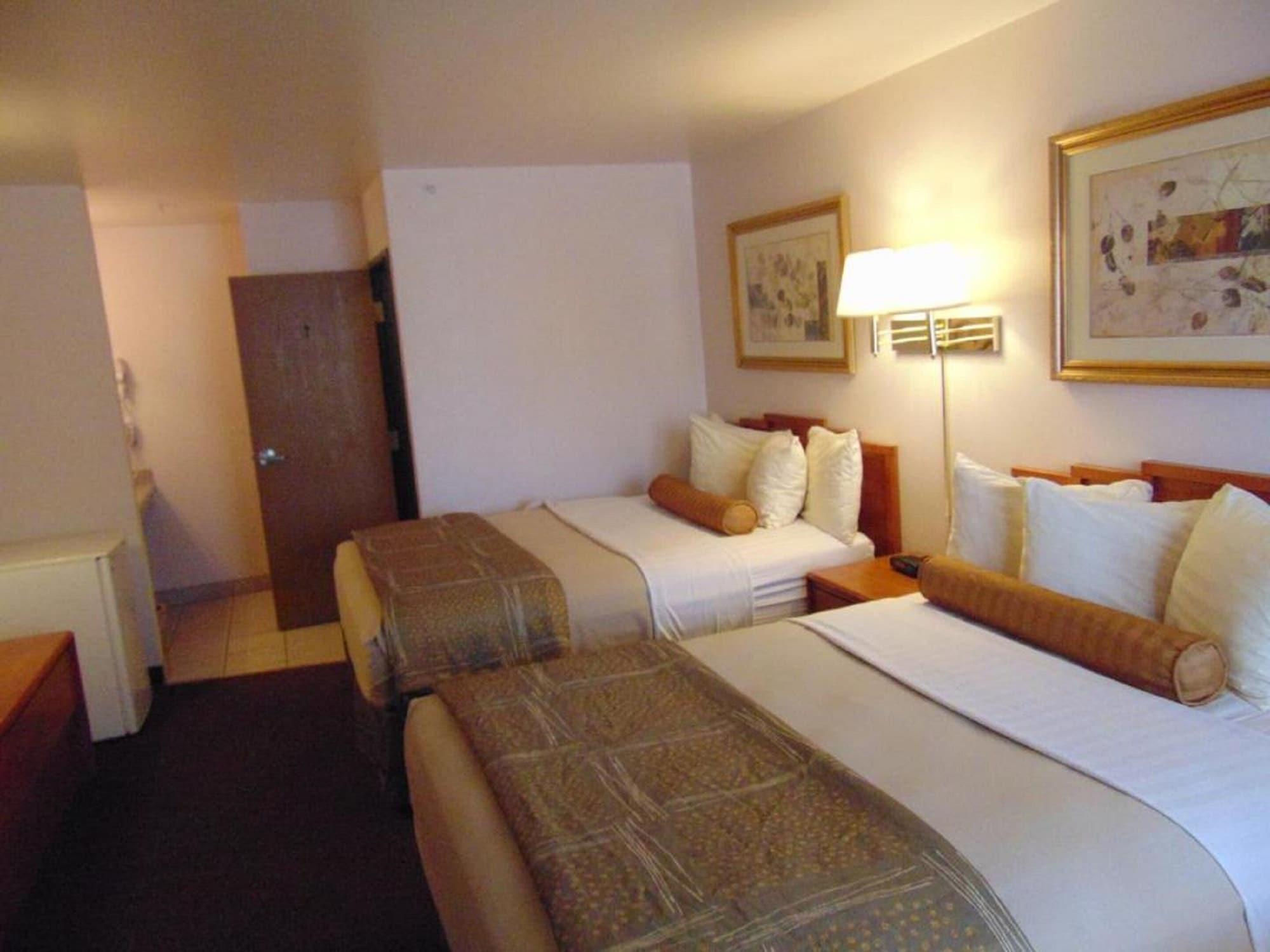 แม็คนูสัน โฮเต็ล แม็คนีโท สปริงส์ Hotel มานิทูสปริงส์ ภายนอก รูปภาพ