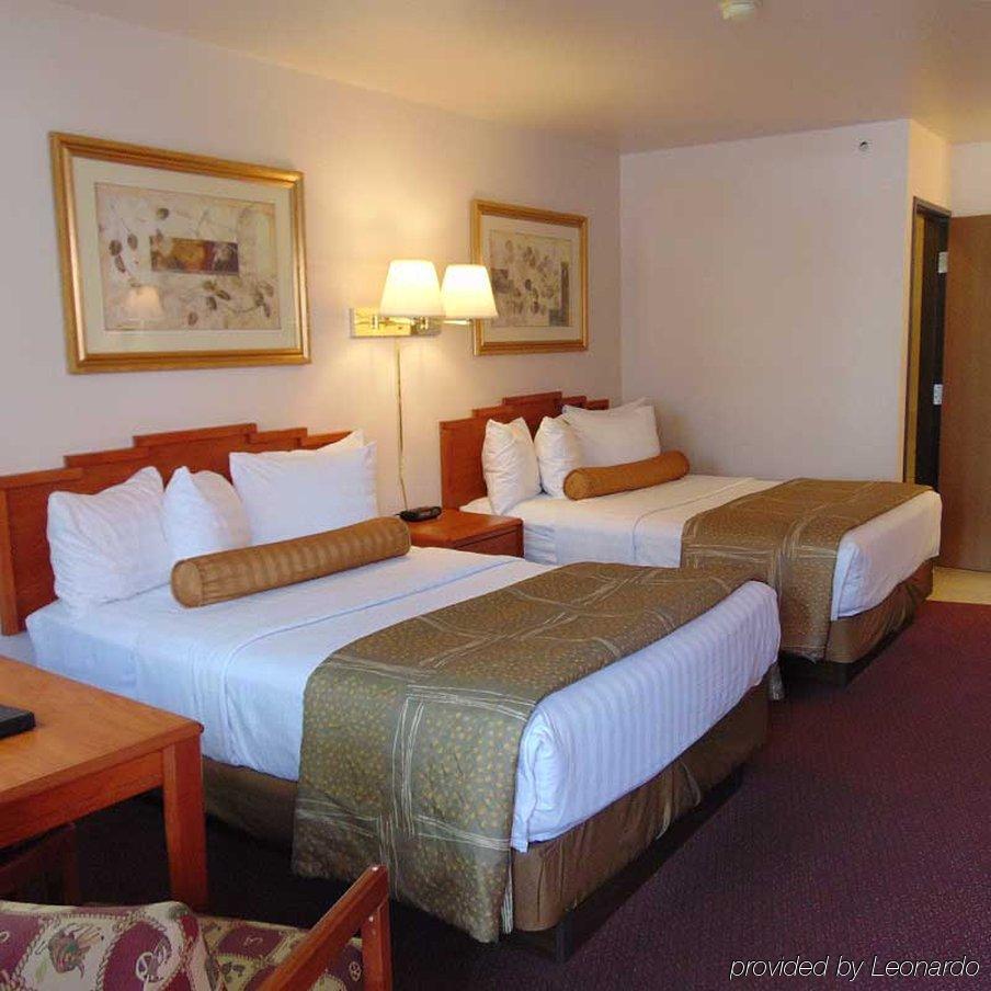 แม็คนูสัน โฮเต็ล แม็คนีโท สปริงส์ Hotel มานิทูสปริงส์ ภายนอก รูปภาพ