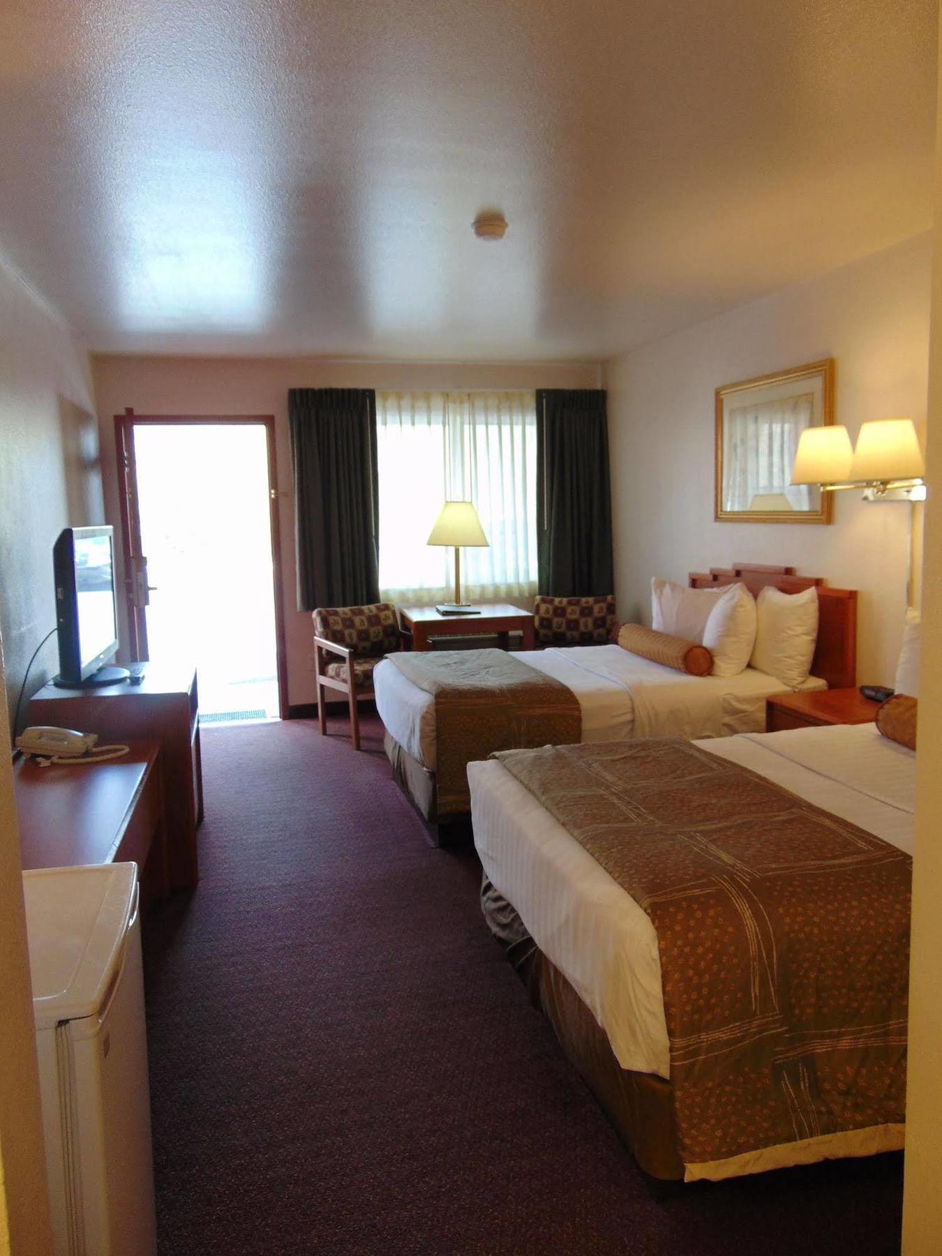 แม็คนูสัน โฮเต็ล แม็คนีโท สปริงส์ Hotel มานิทูสปริงส์ ภายนอก รูปภาพ